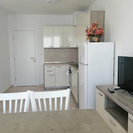 хоризонт м Apartment *