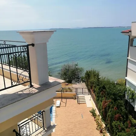 Apartment хоризонт м